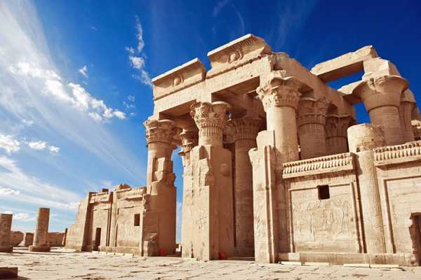 Private day trip from Marsa Alam to Valley of the Queens and Habu Temple