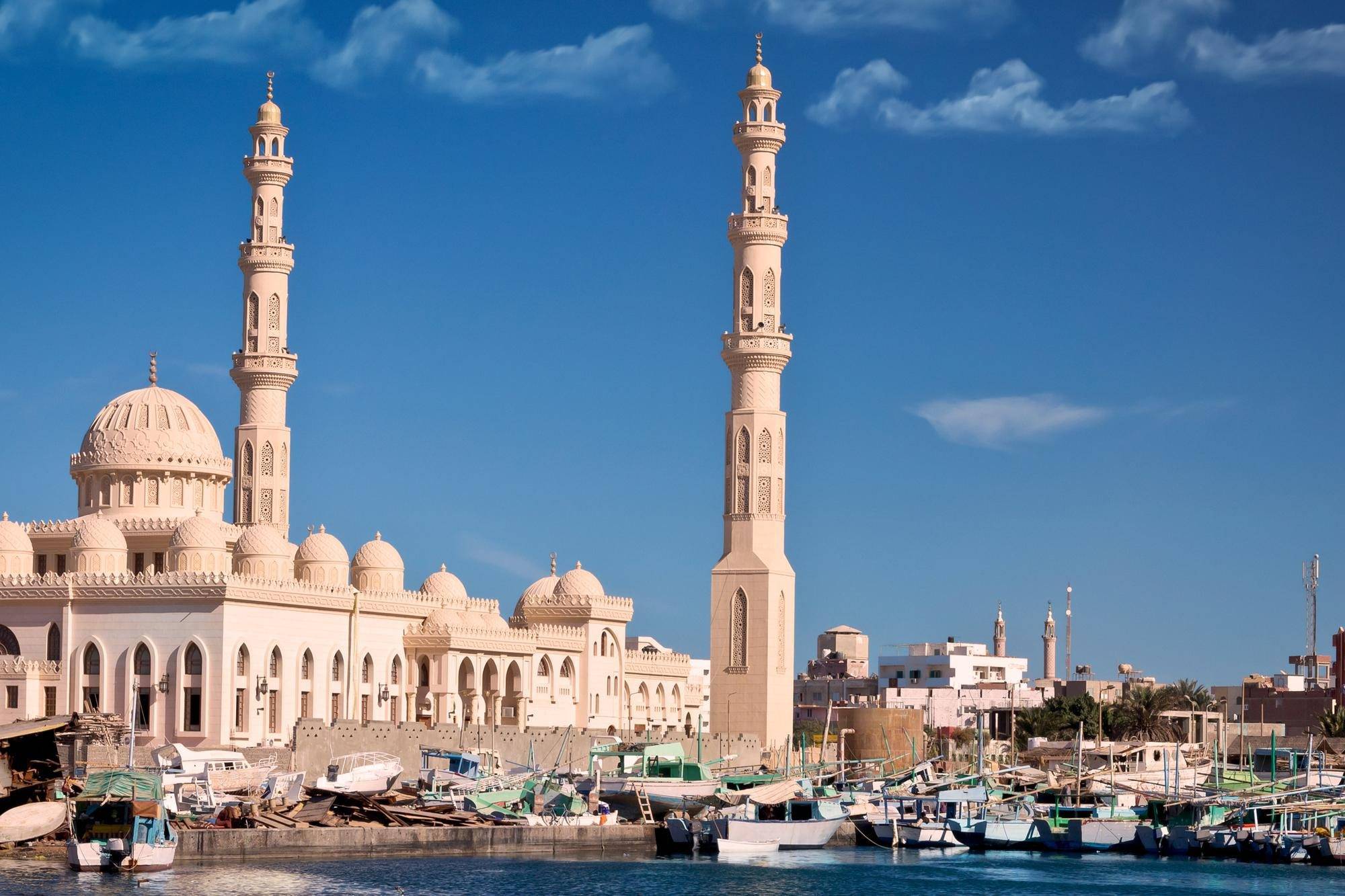 Discover the Wonders of Hurghada City, Egypt’s Red Sea Gem